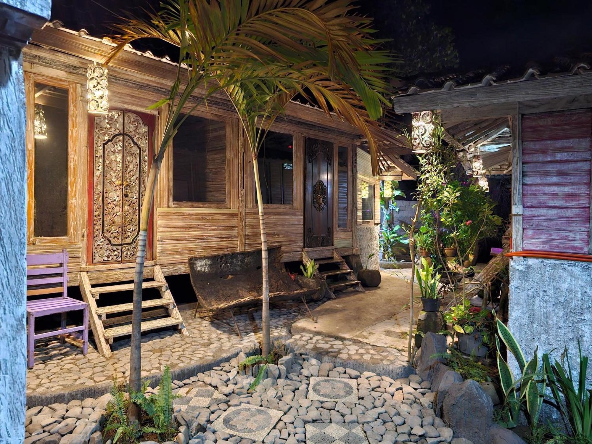 Funky Place Lovina Exterior foto